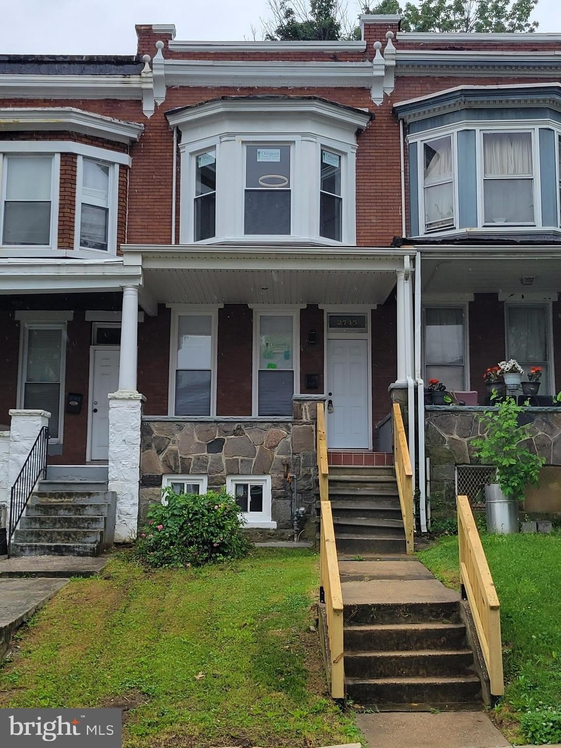 2745 W MOSHER Street – photo 1