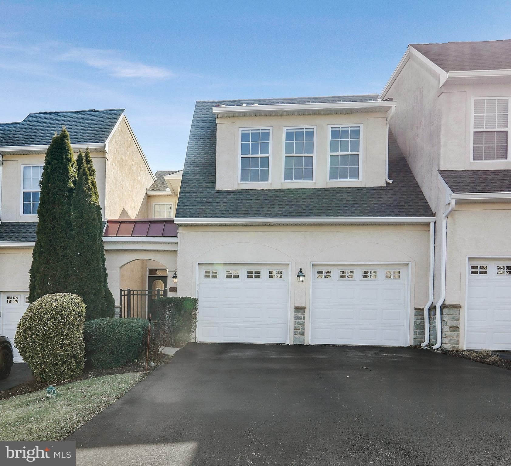 63 OLD BARN Drive – photo 1 of 39