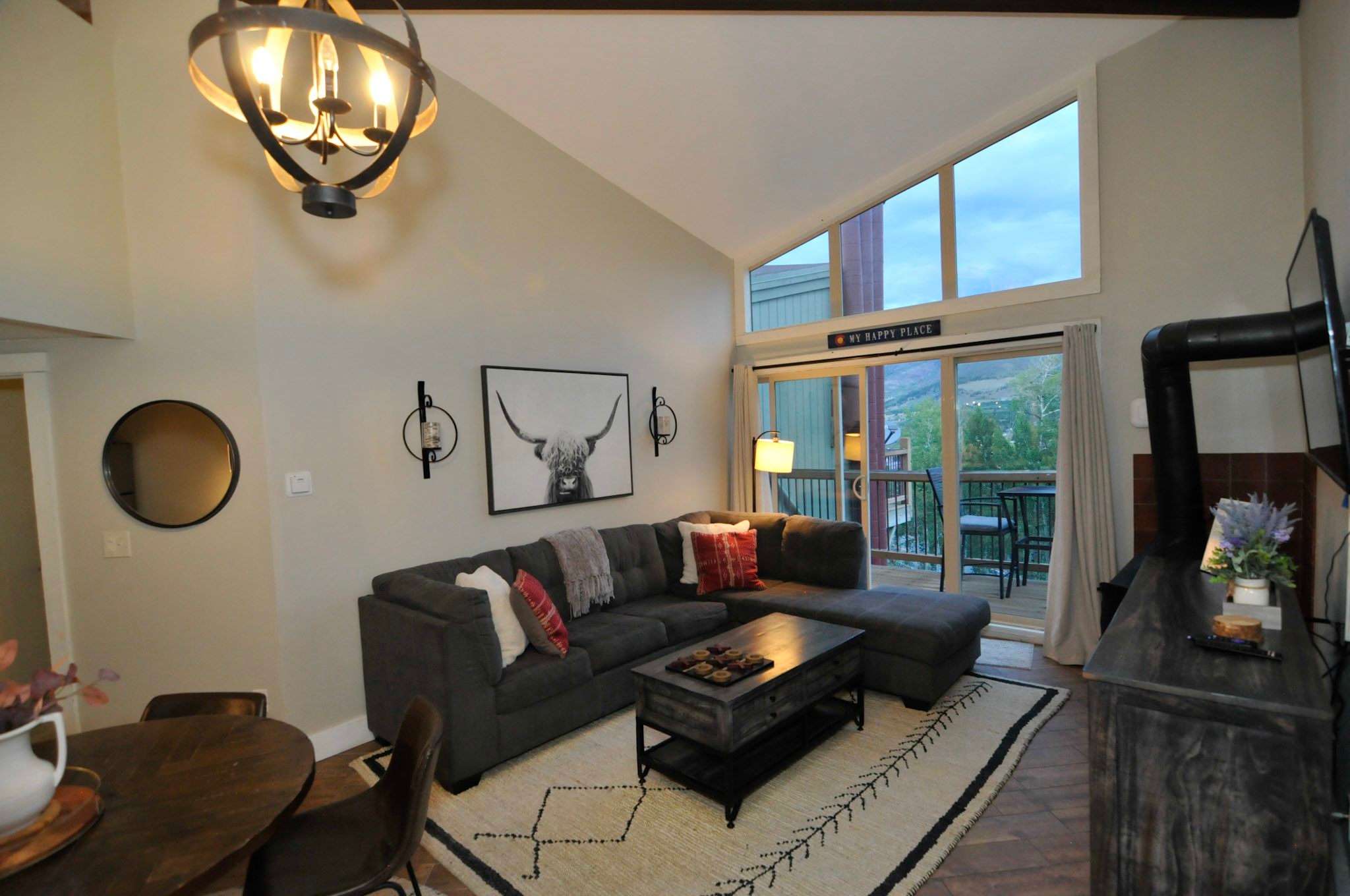 2449 Ryan Gulch Rd – photo 1 of 25