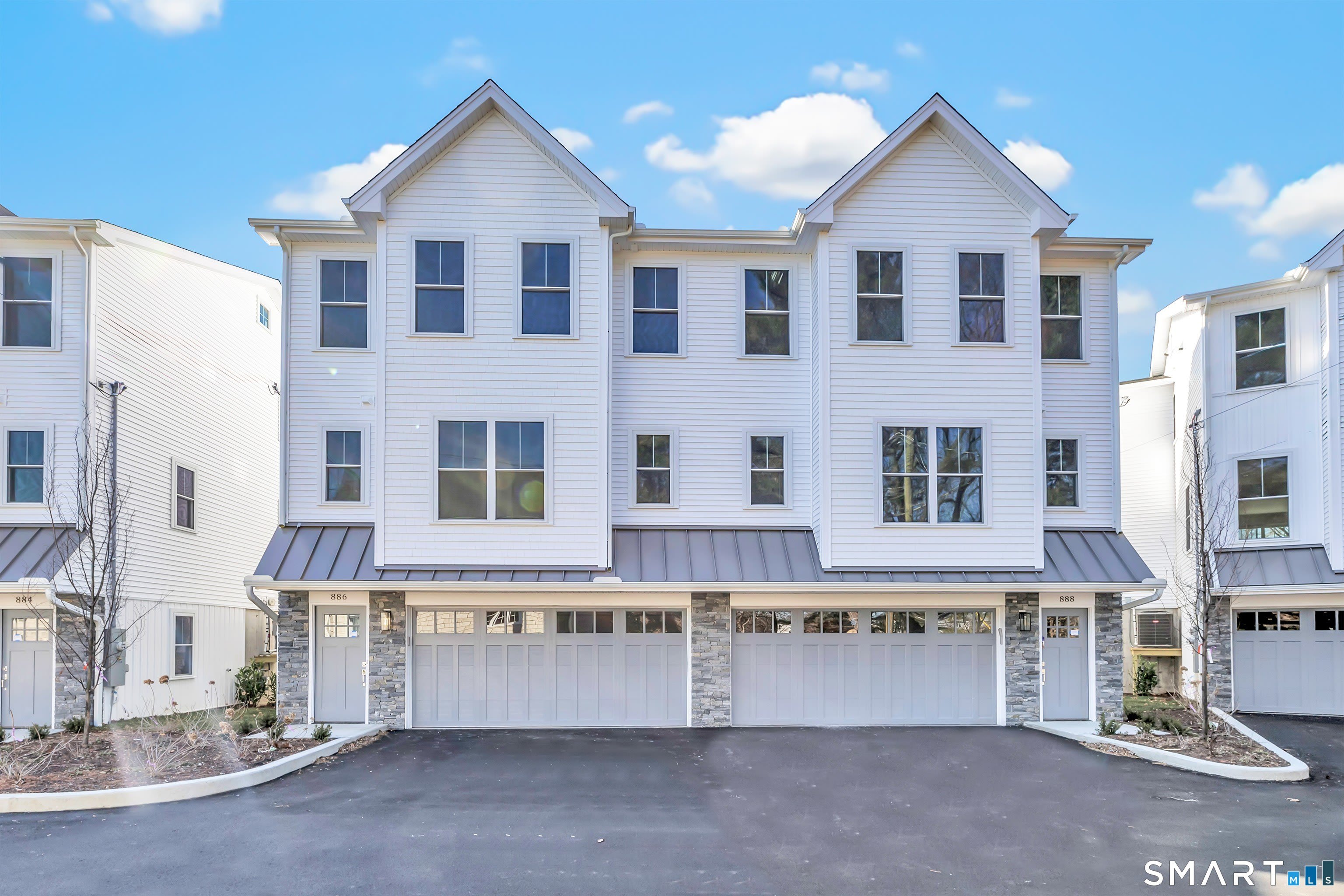 888 Oldfield Road – photo 1 of 36