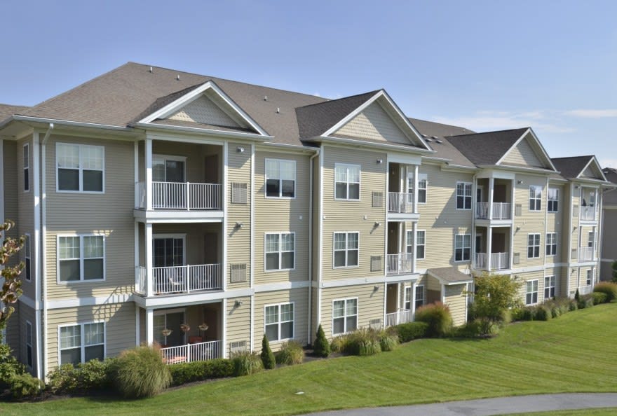 Woodmont Mews Apartments – photo 1