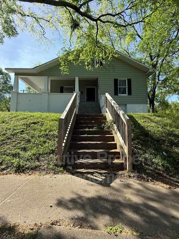 1545 29th Street – photo 1