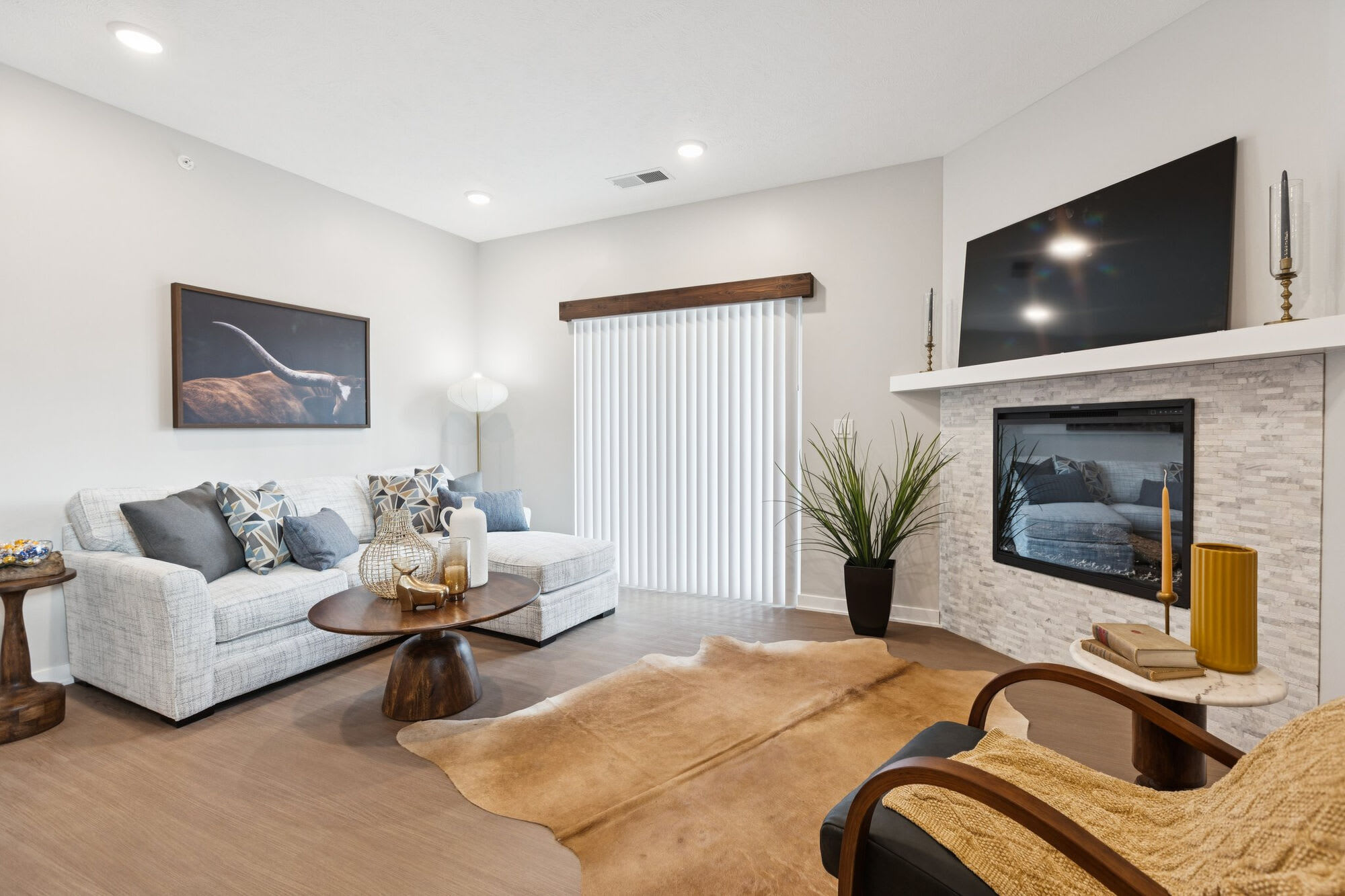 Raintree Apartments – photo 1