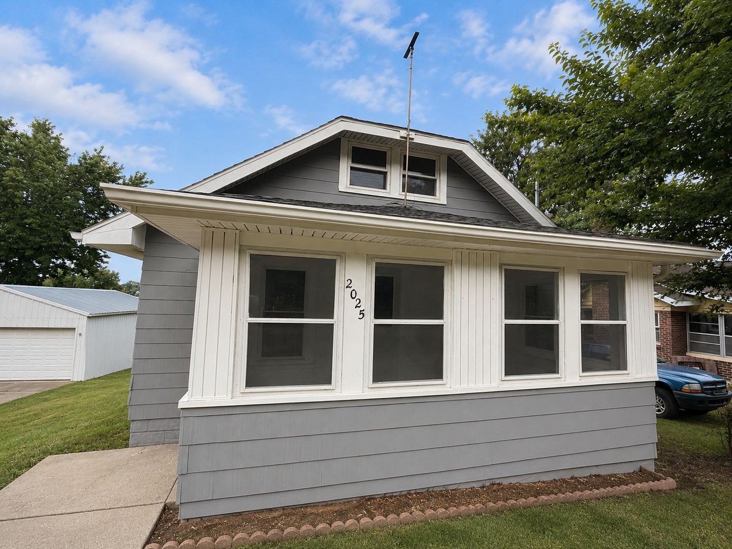 Cozy Clinton Home With Large Yard and Convenient South Bluff Location! – photo 1 of 16