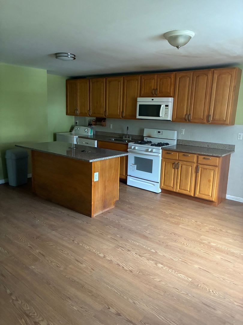 53 Bates St 1 Amp 2 – photo 1