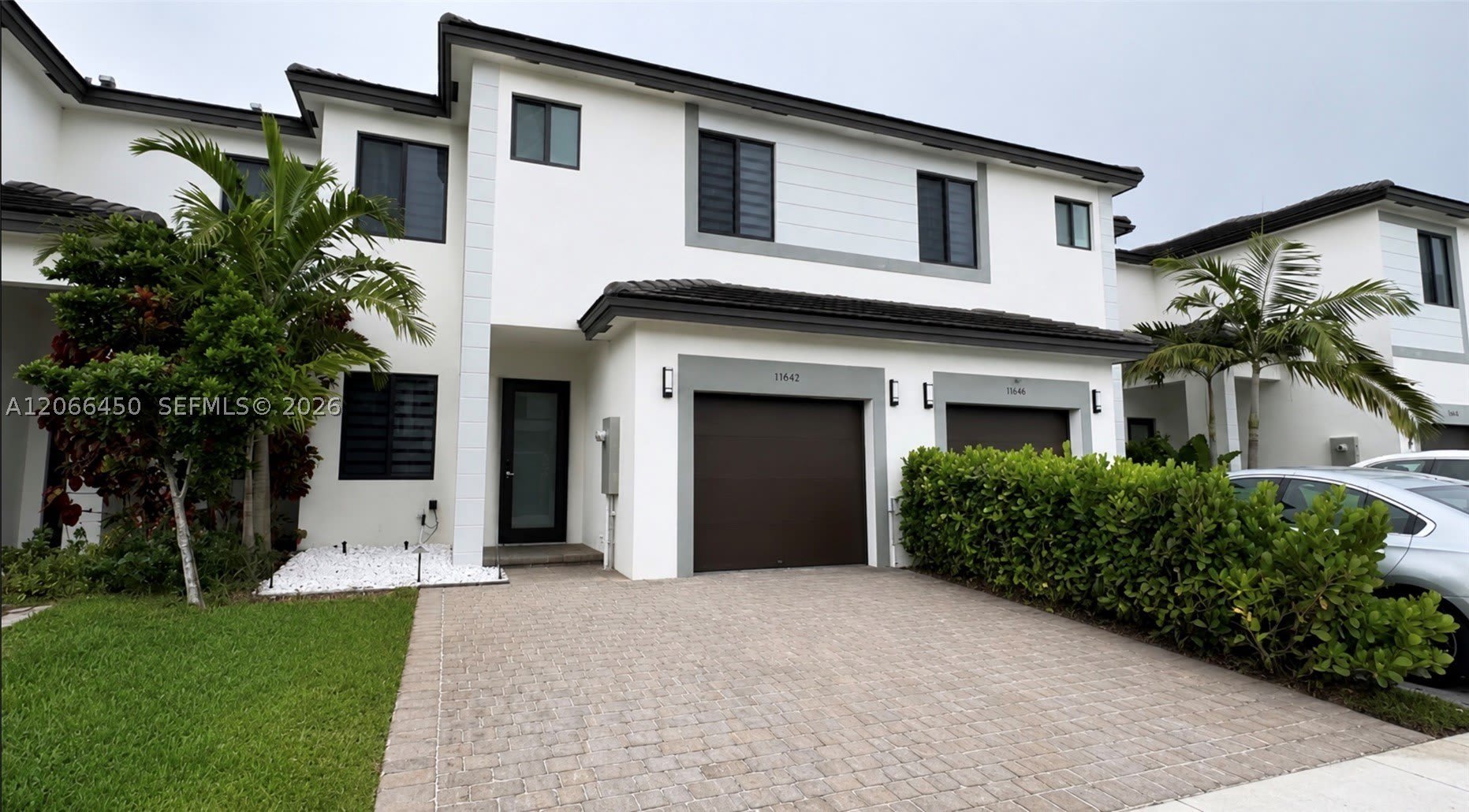 13642 SW 157th Pl – photo 1