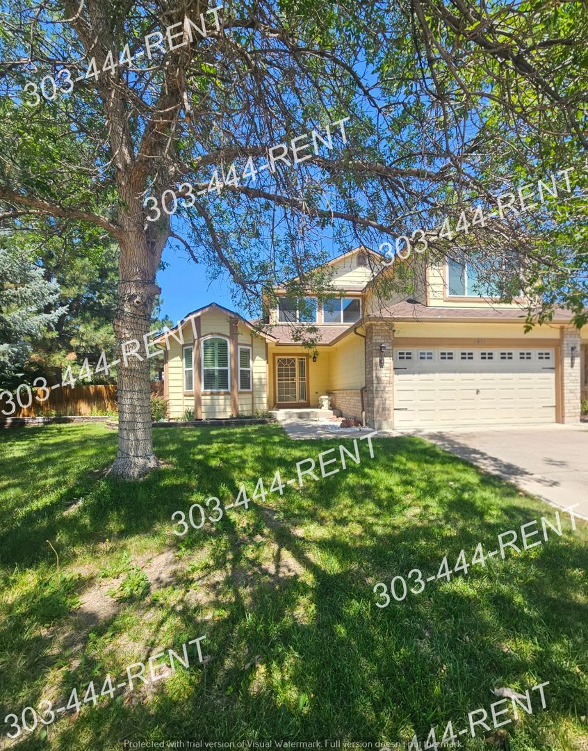 Back to School Special!!! Spacious 5-Bedroom Thornton Home with Finished Basement & 3-Car Garage – photo 1