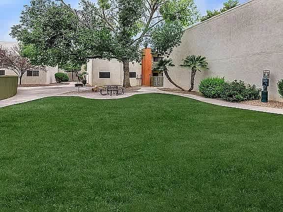 Pantano Villas – photo 1