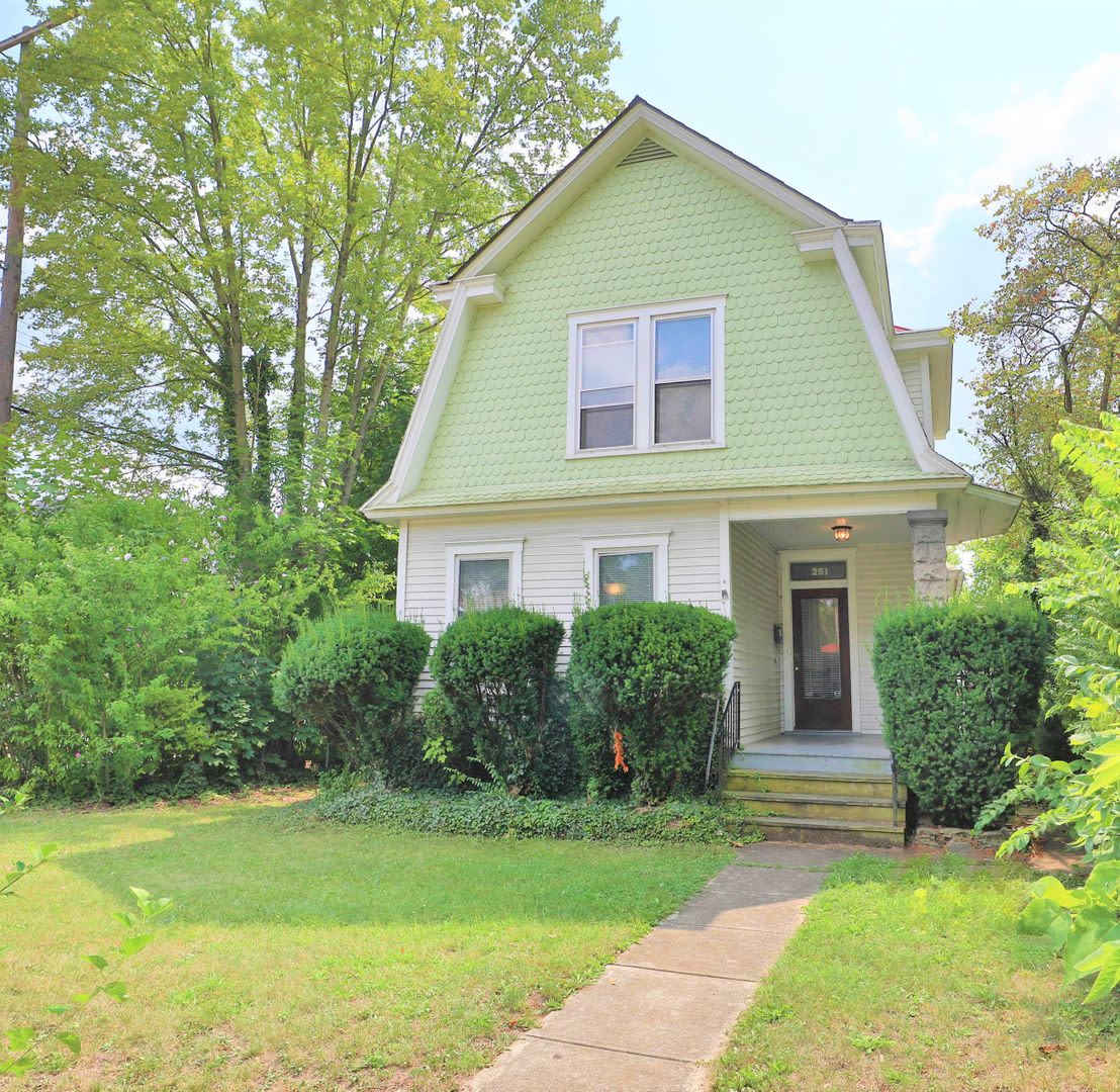 5 Bedroom Quiet OSU North Campus private home – photo 1