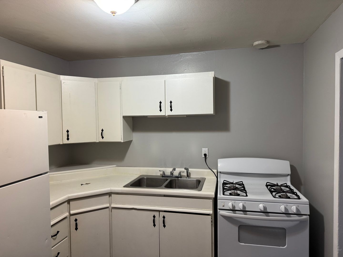 1521 N Hocker Ave – photo 1
