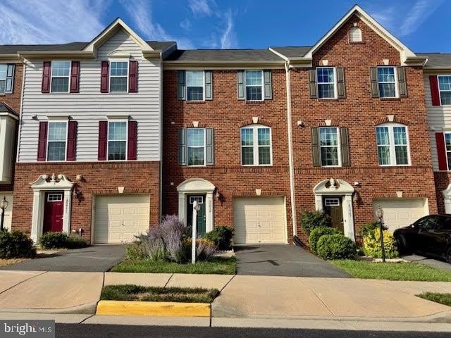 45949 GRAMMERCY Terrace – photo 1 of 35