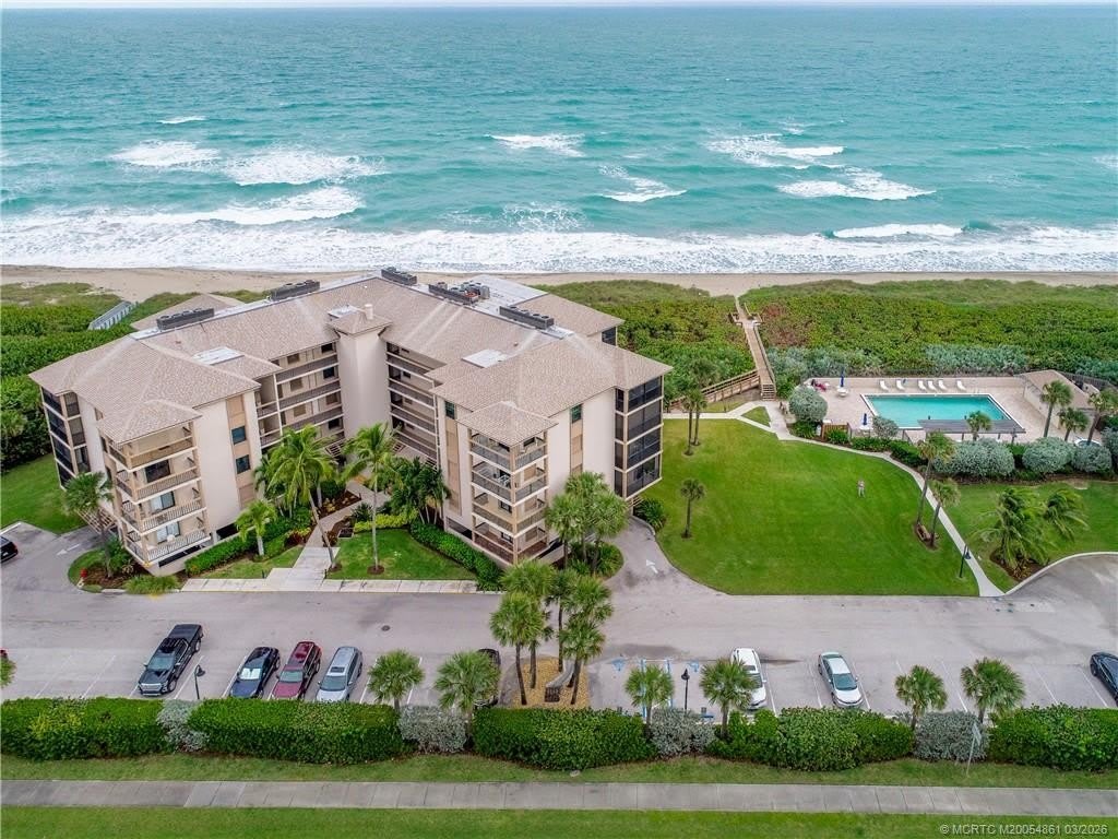 2641 NE Ocean Boulevard – photo 1