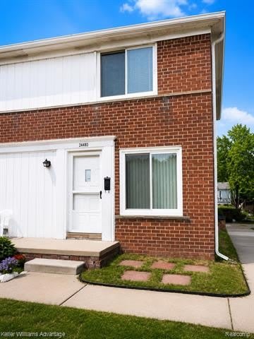 24434 W Chicago – photo 1 of 8
