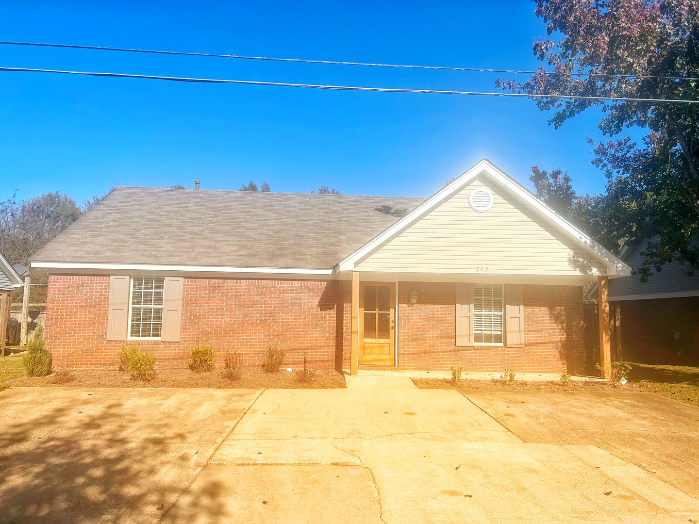 3 Bed 3 5 Bath In South Grove – photo 1 of 61
