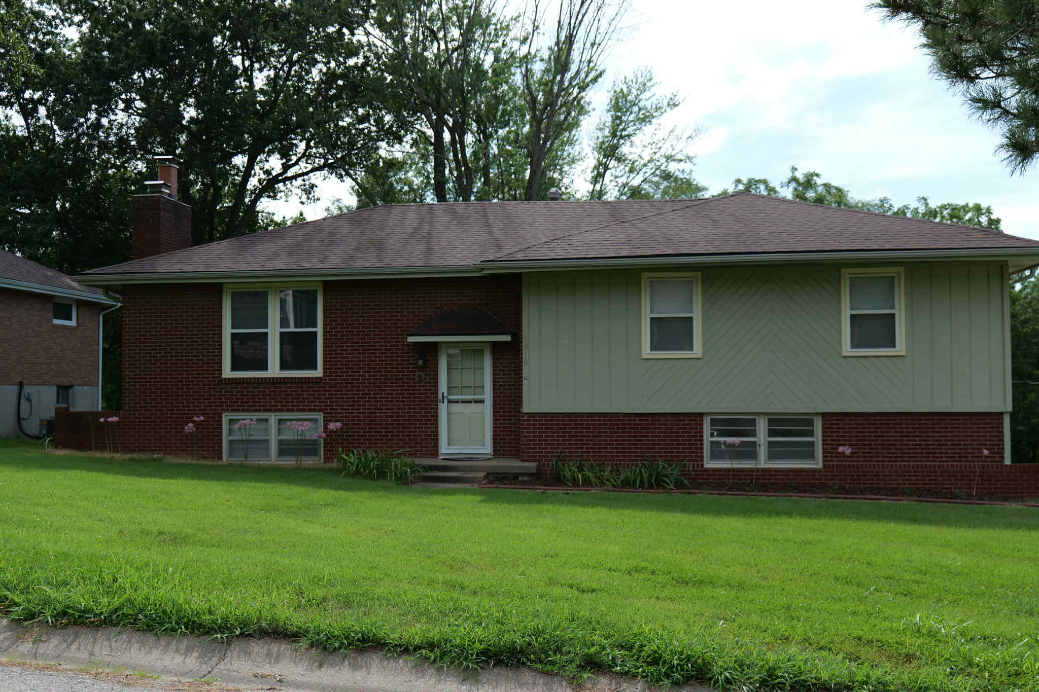 5018 Rosehill Drive – photo 1