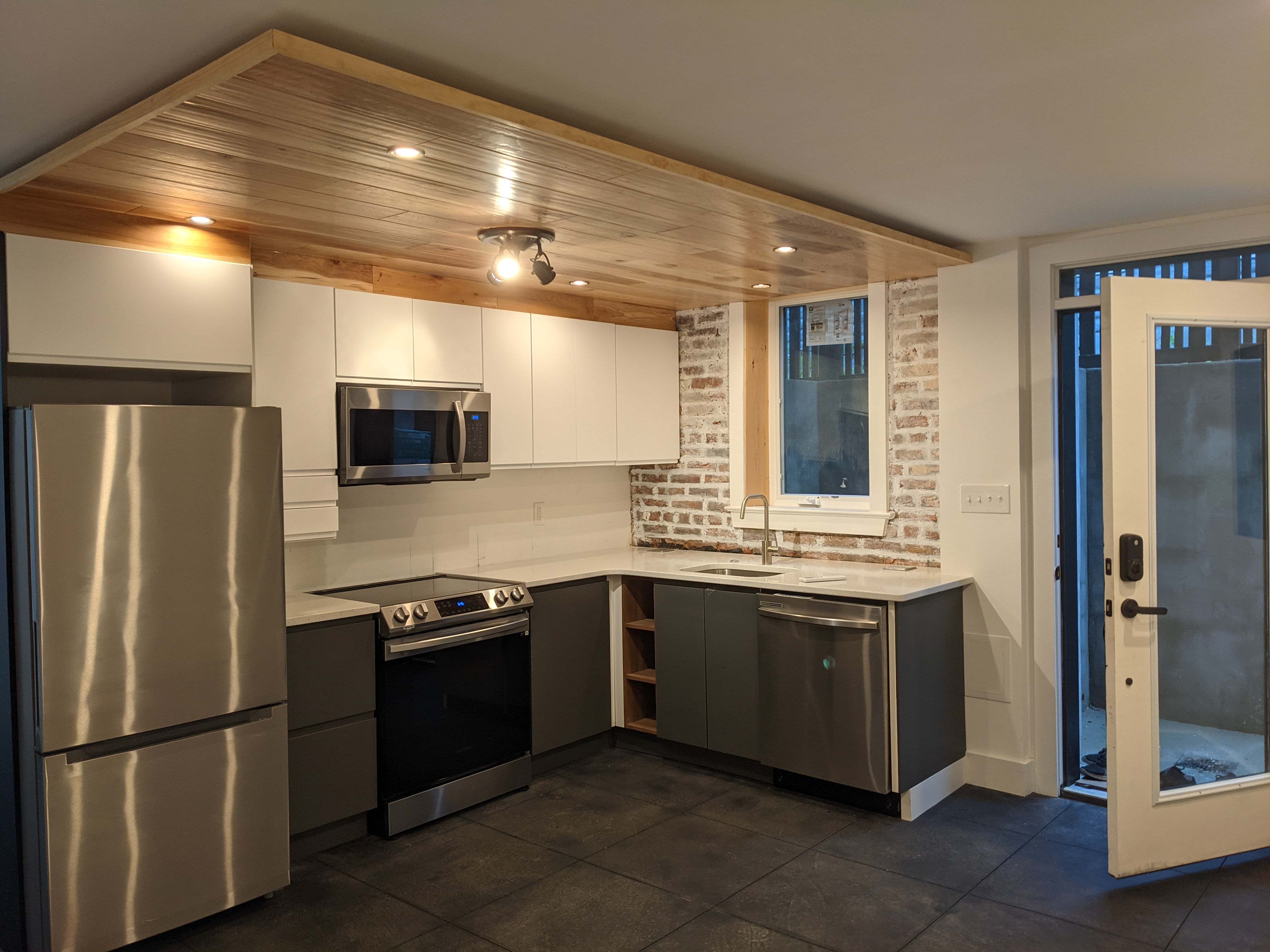 2308 Shannon Place Southeast – photo 1