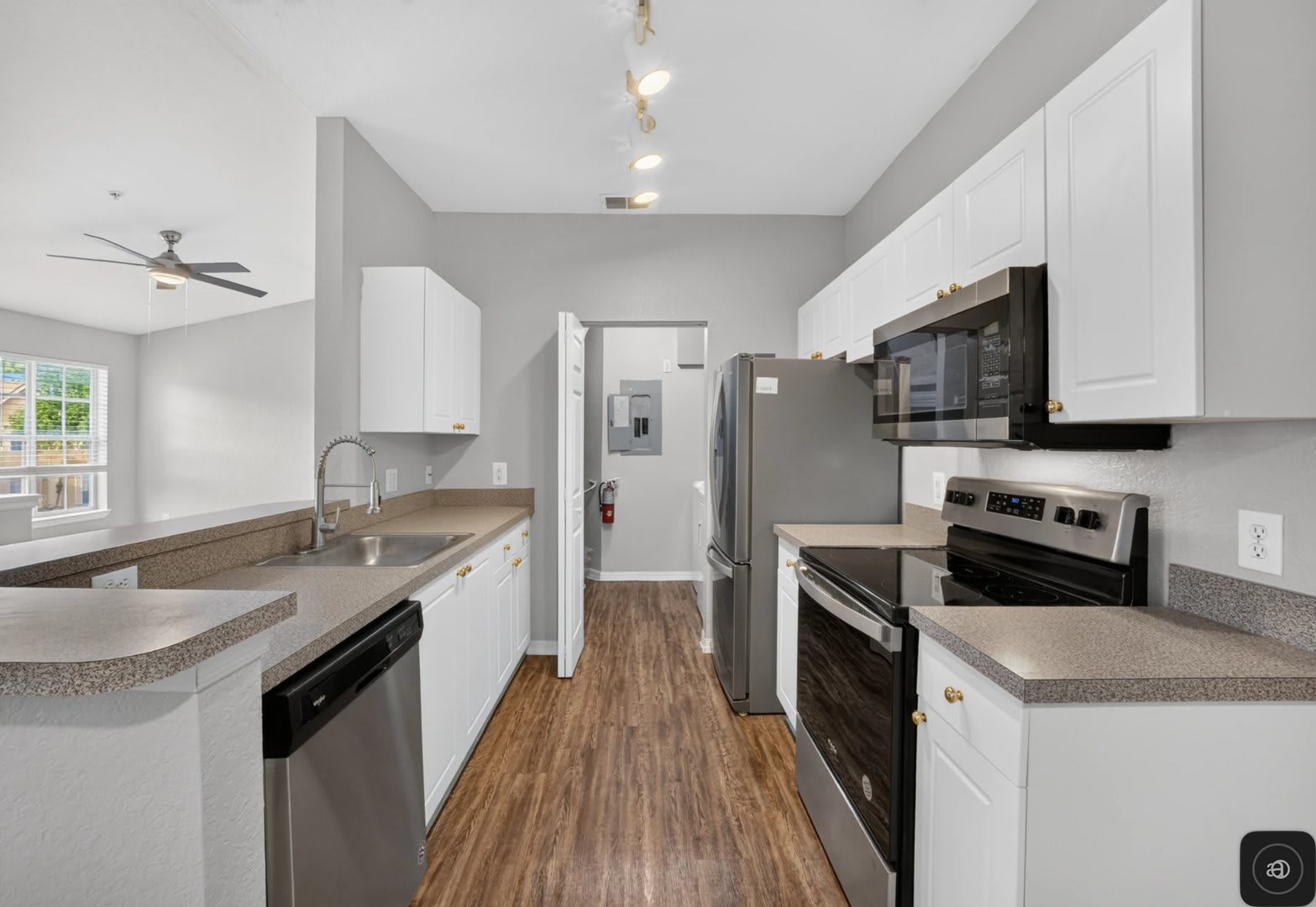 Crescent Place 31 201 – photo 1 of 261