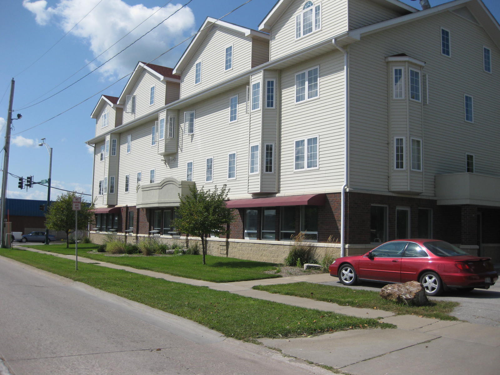 943 South Gilbert Street – photo 1