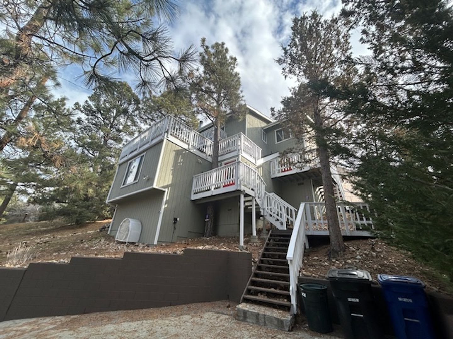 716 Barrett Way – photo 1 of 13