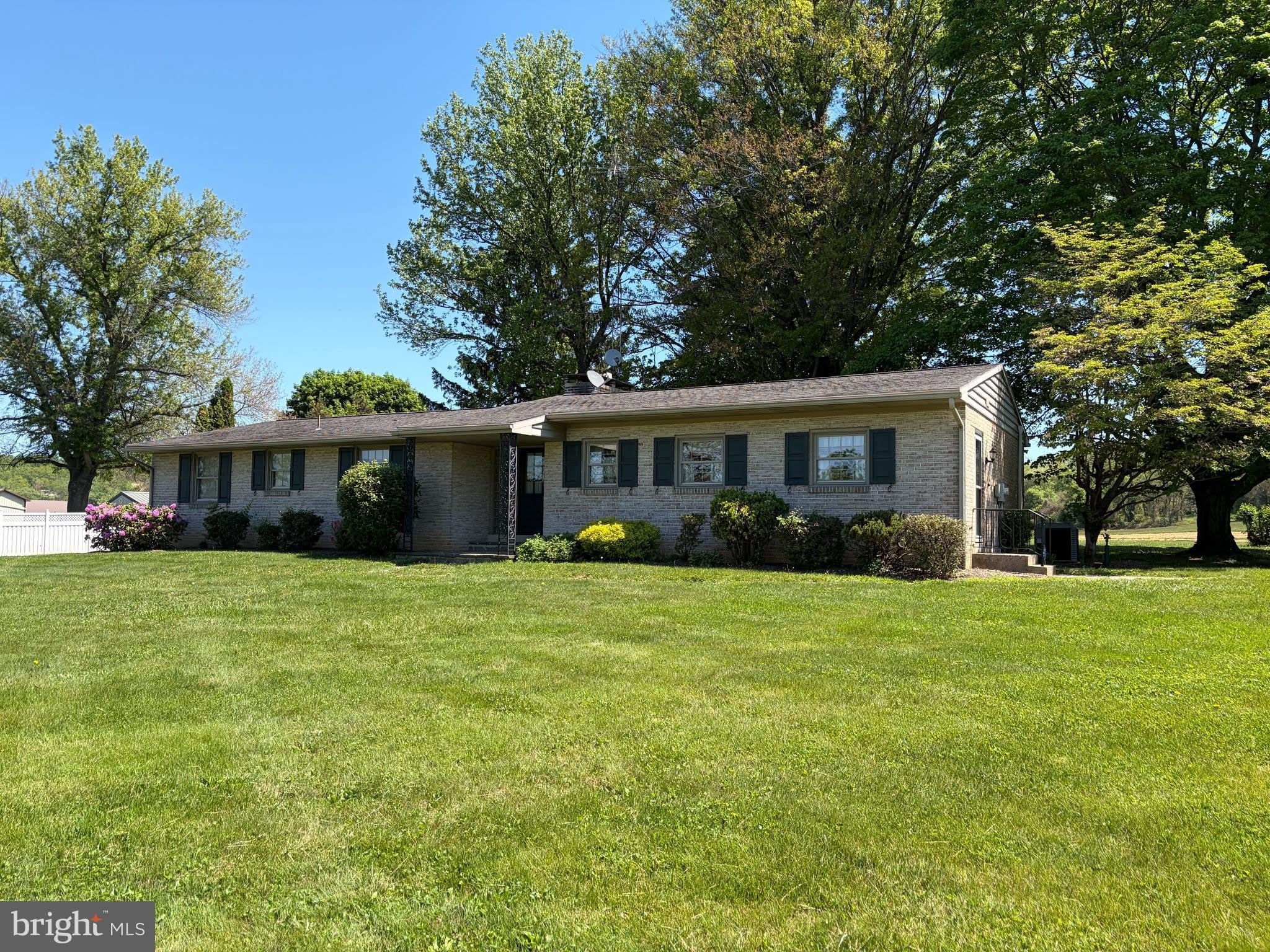 2381 BEAVER VALLEY Pike – photo 1 of 28