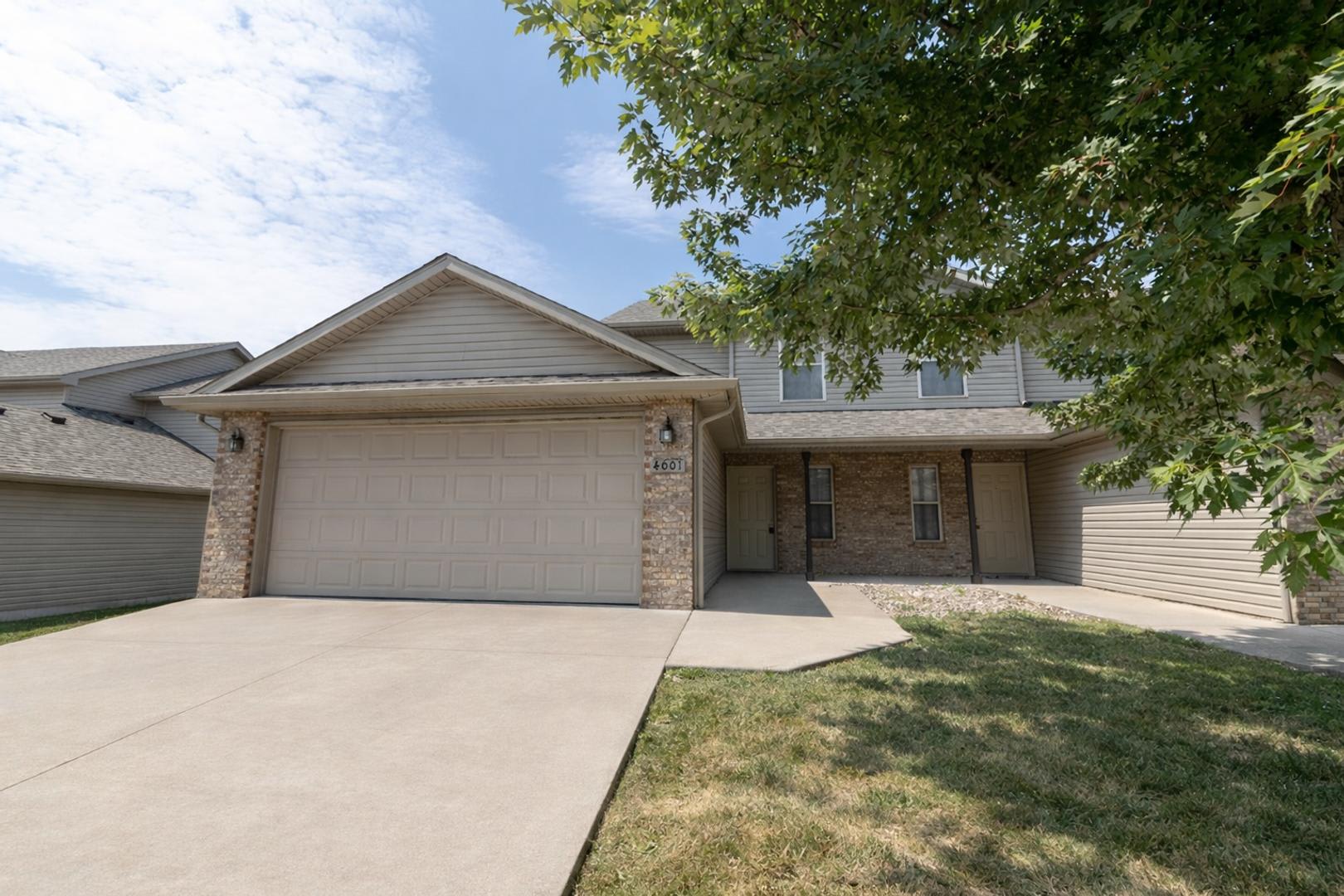 Large duplex in Vanderveen – photo 1