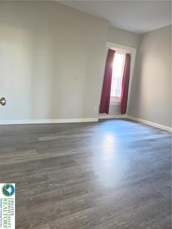 1142 W Hamilton Street – photo 1