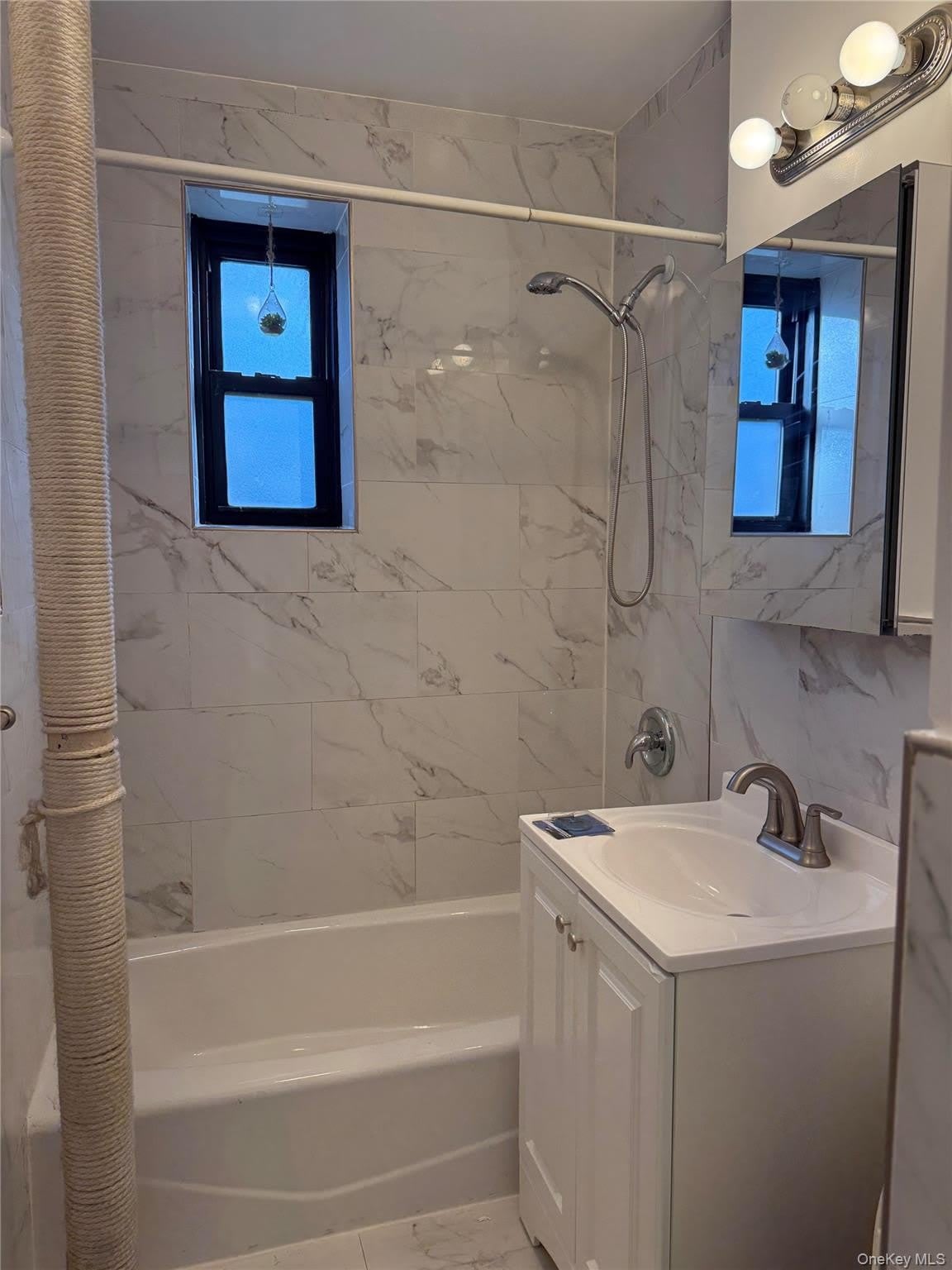 110 Stonelea Place – photo 1