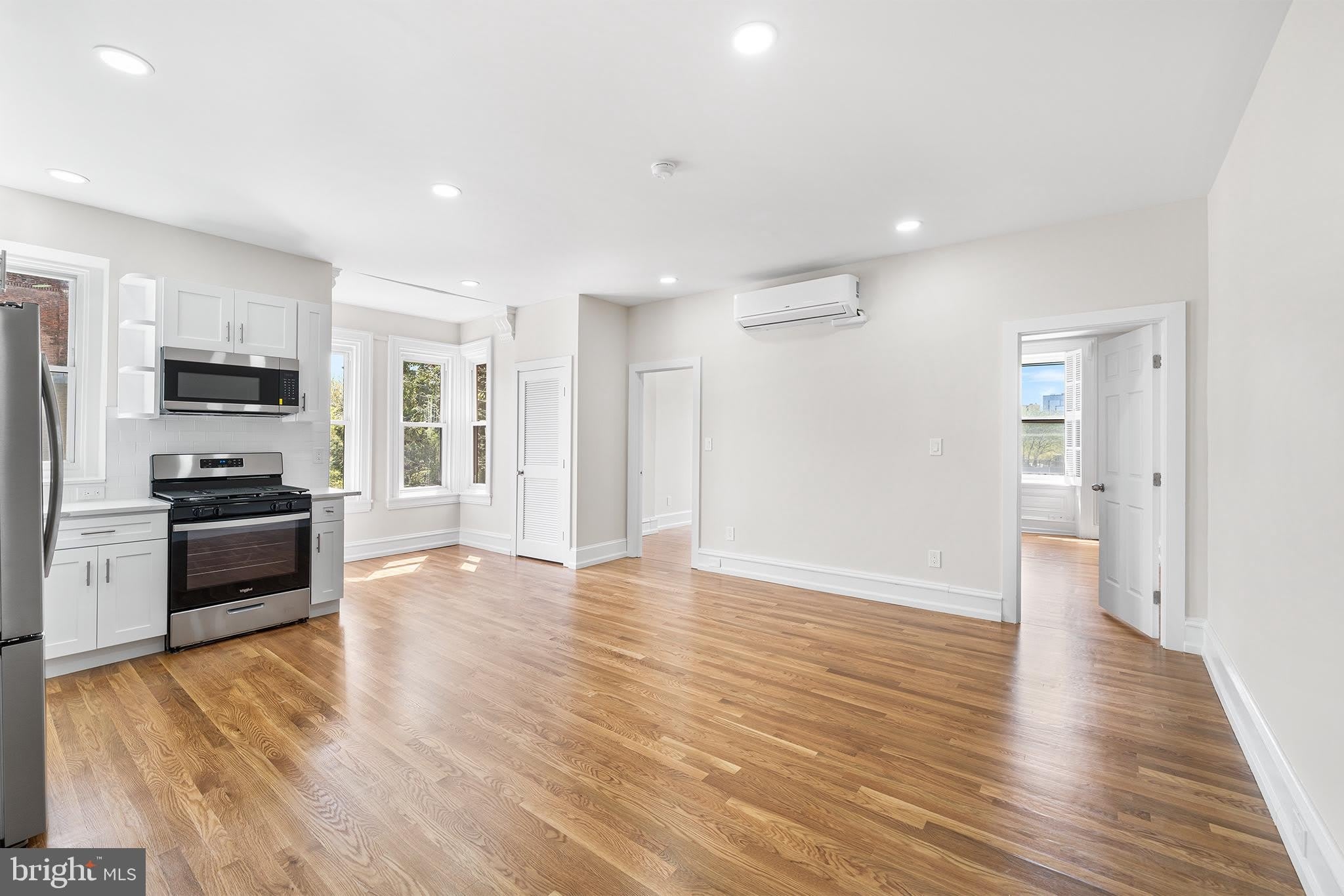 2309 GREEN Street – photo 1