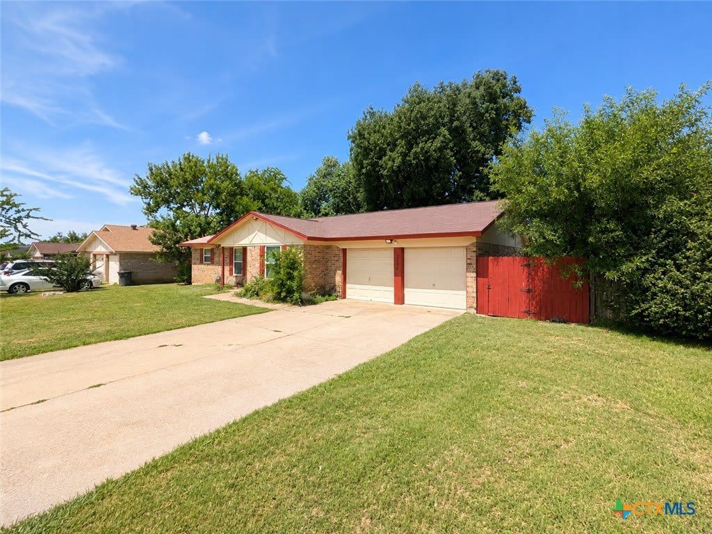 1709 Shoemaker Drive – photo 1