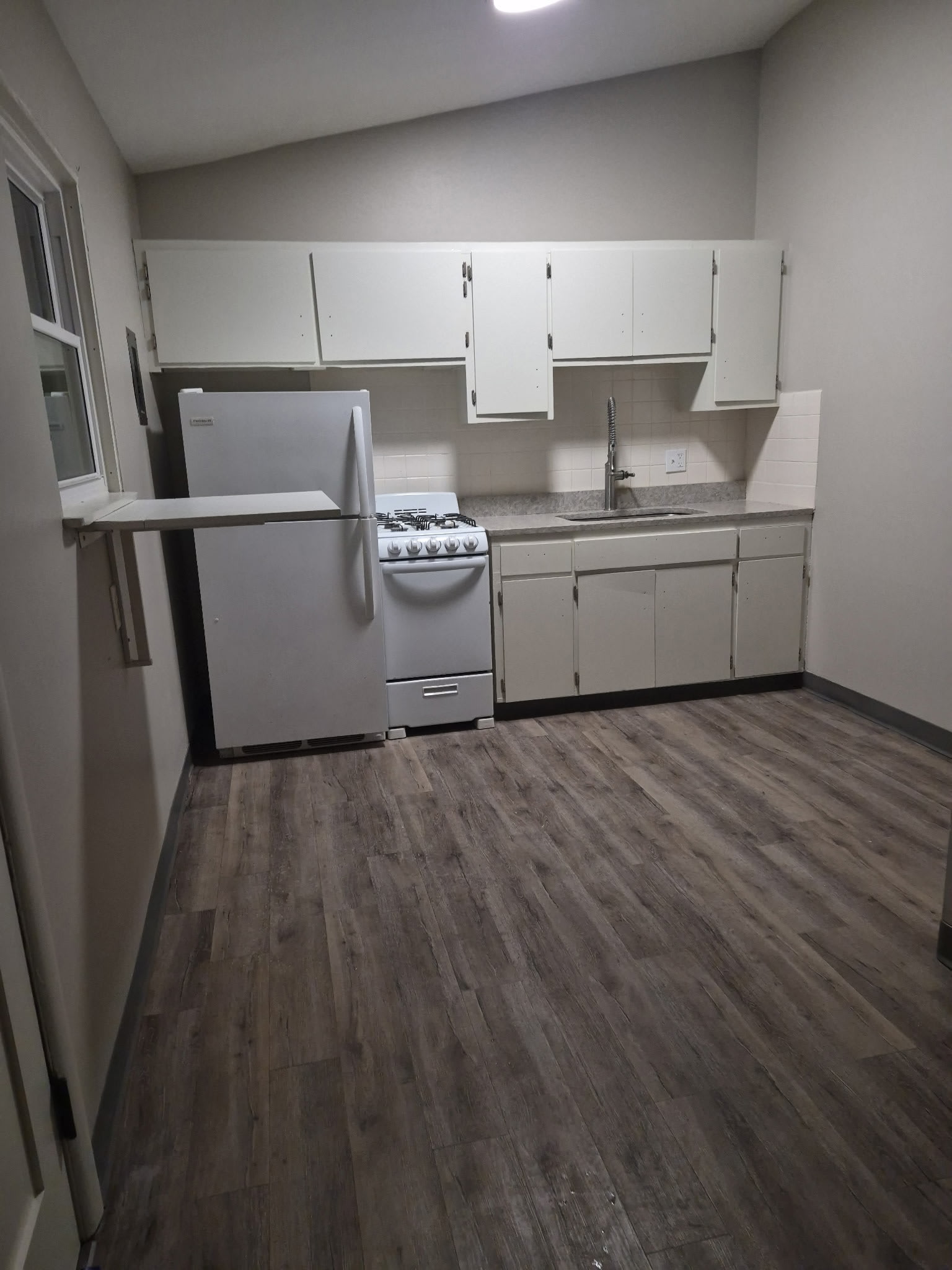 856 Madison Ave – photo 1 of 8