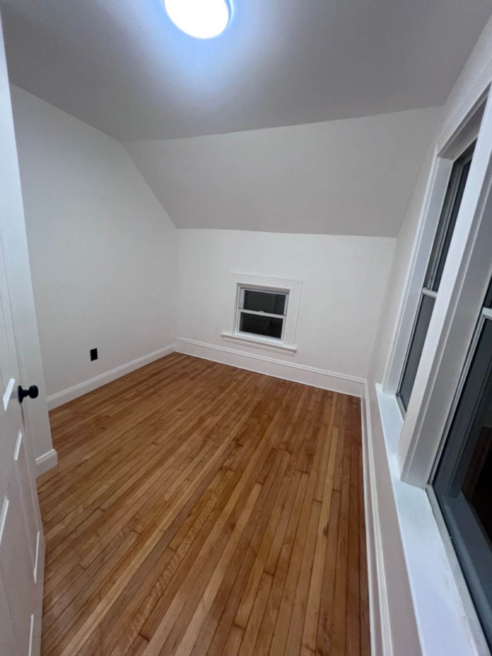 868 President Avenue – photo 1
