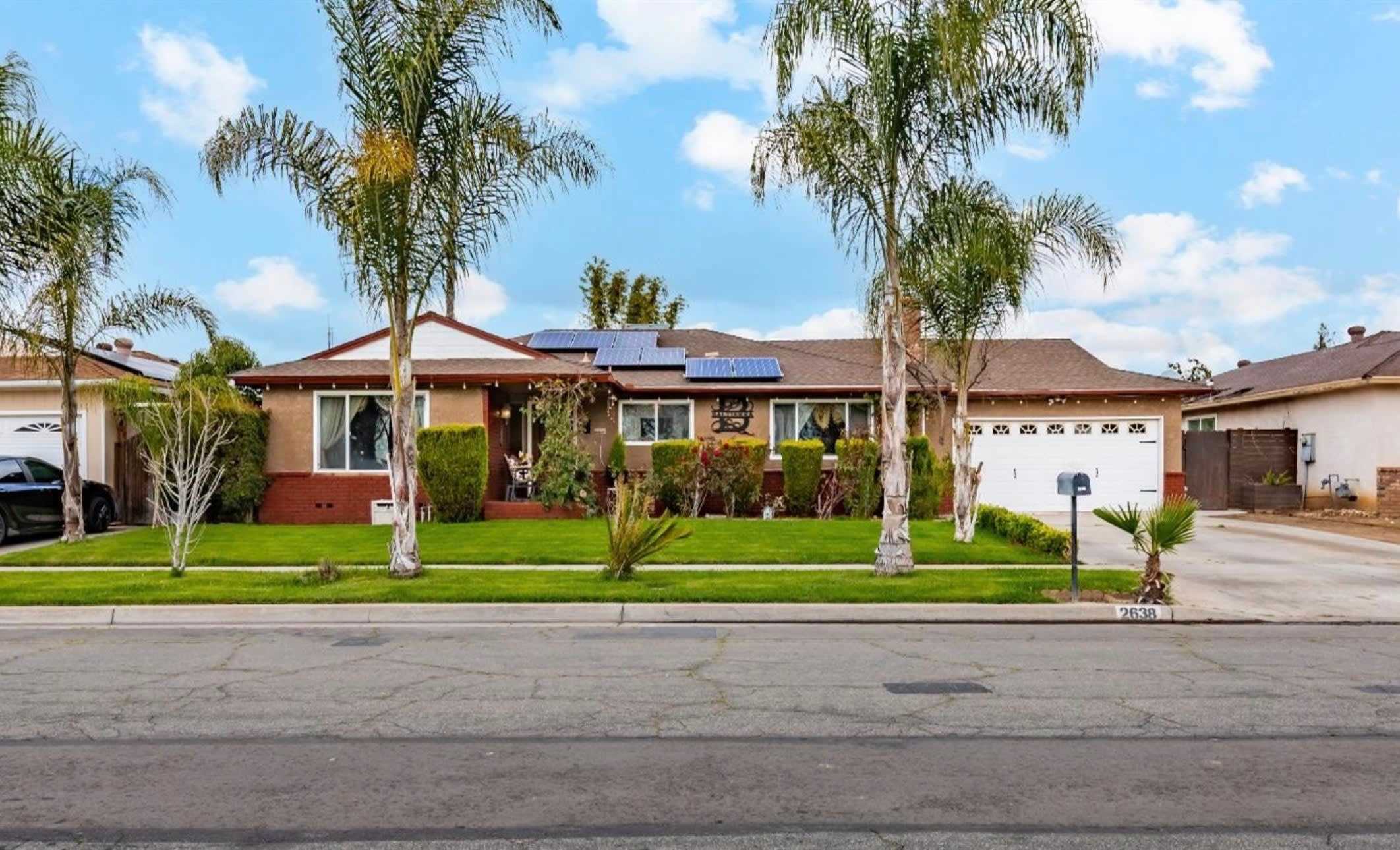 2638 W Rialto Ave – photo 1