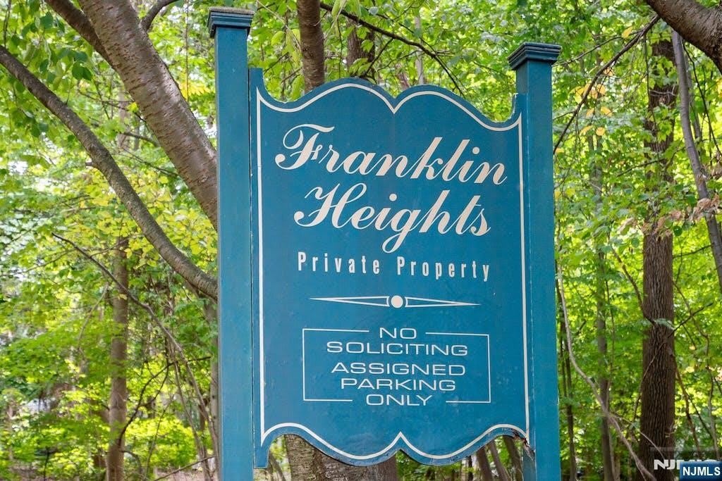 2269 Nash Court – photo 1 of 39