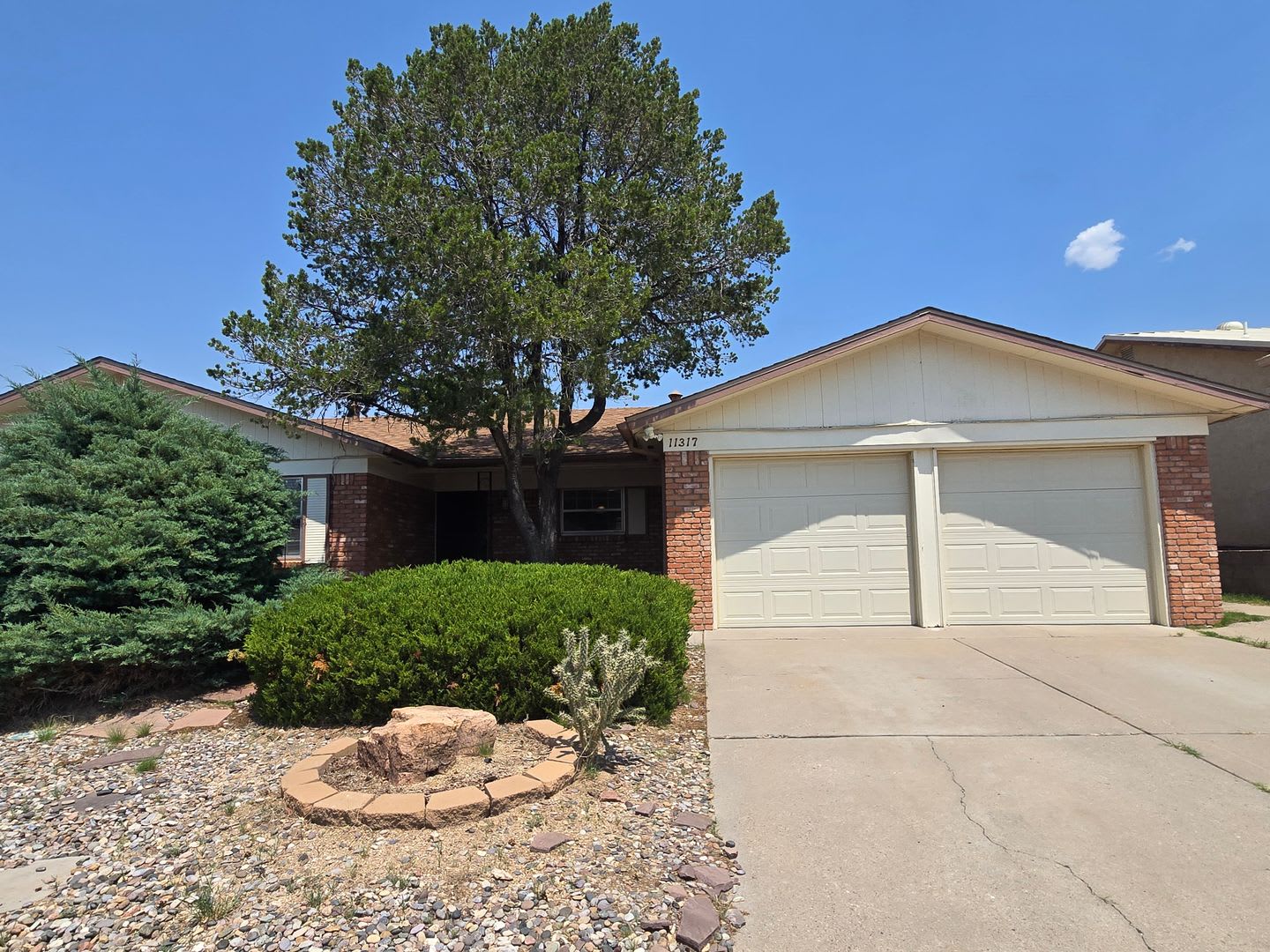N.E. Heights 3 bedroom 2 bathroom home – photo 1