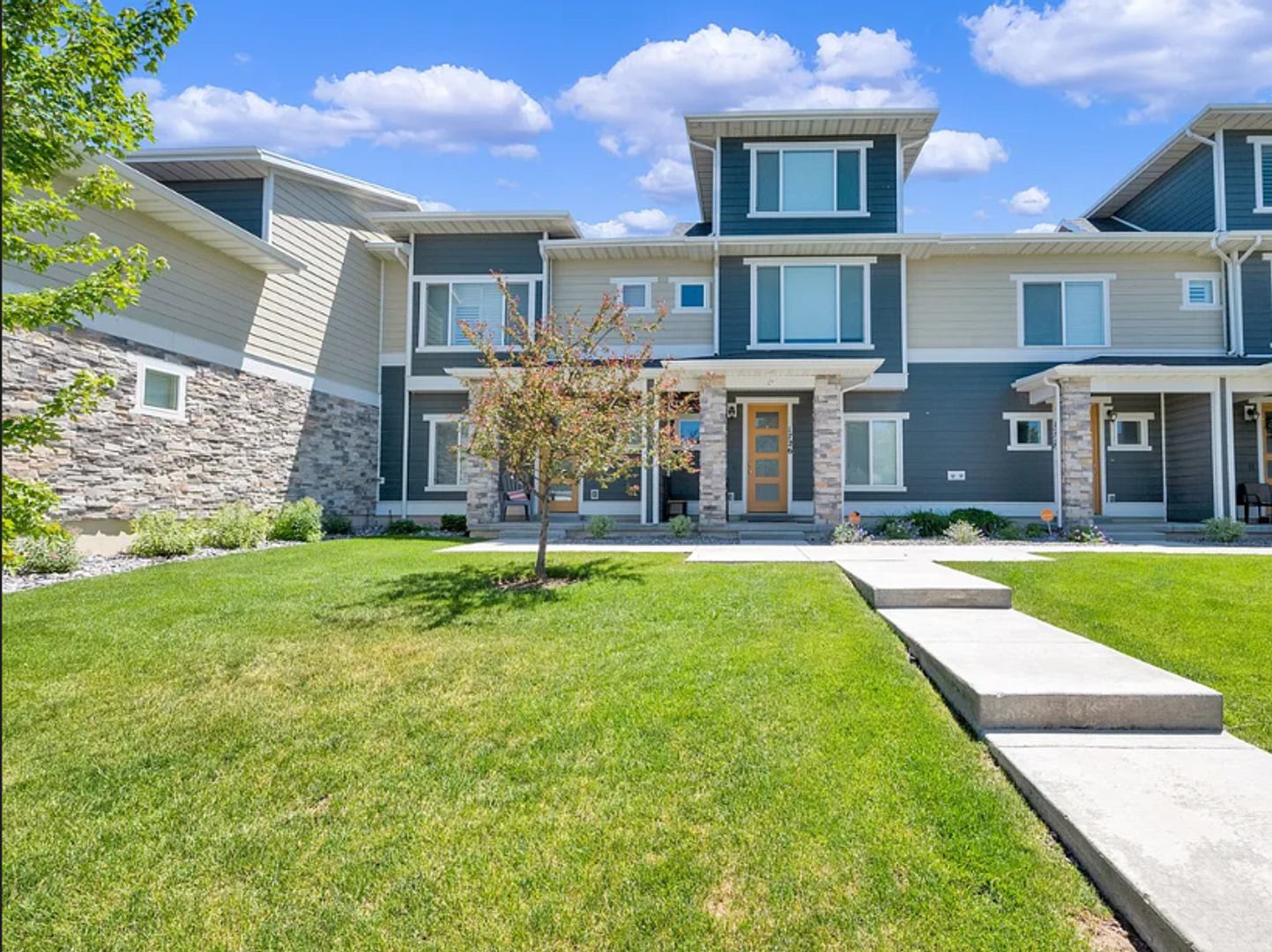 3 BED – photo 1