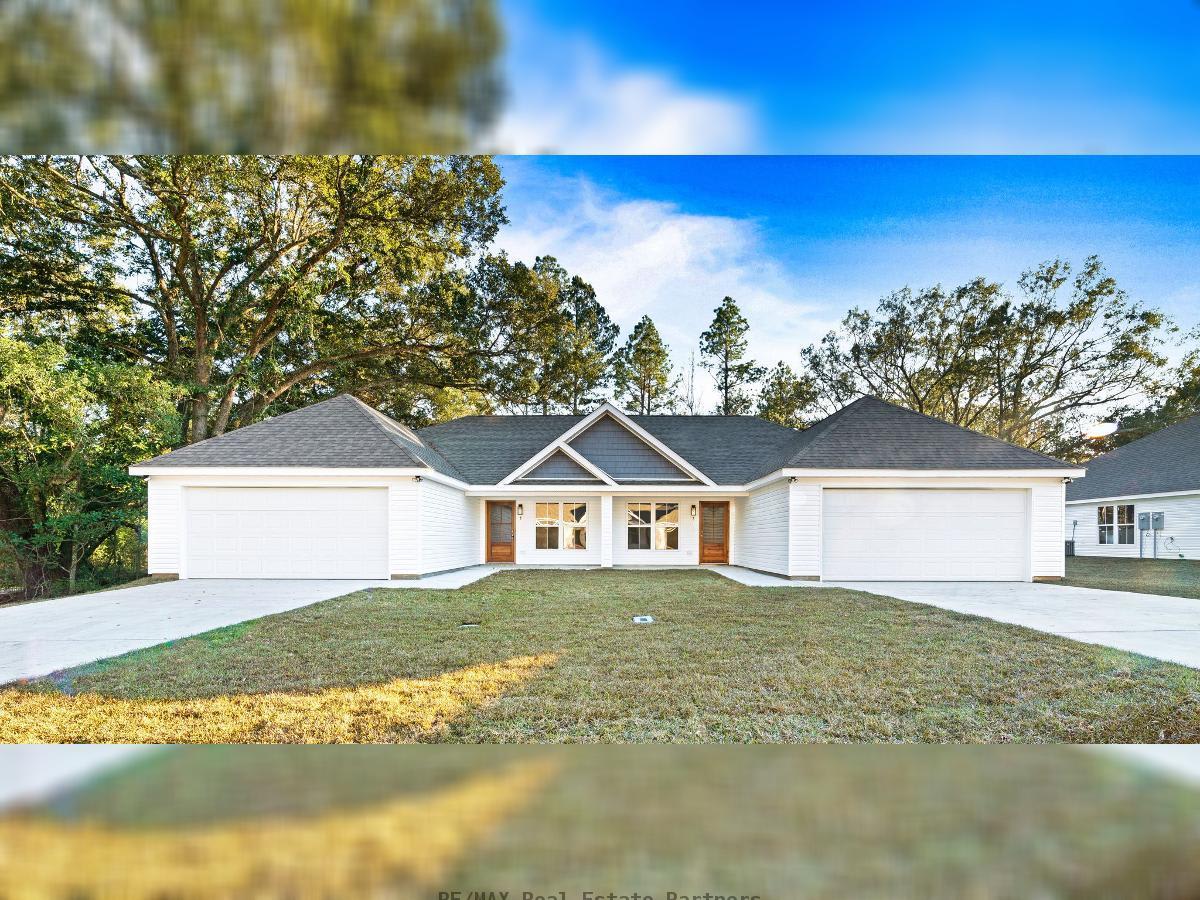 15 Bellamy Ln – photo 1 of 16