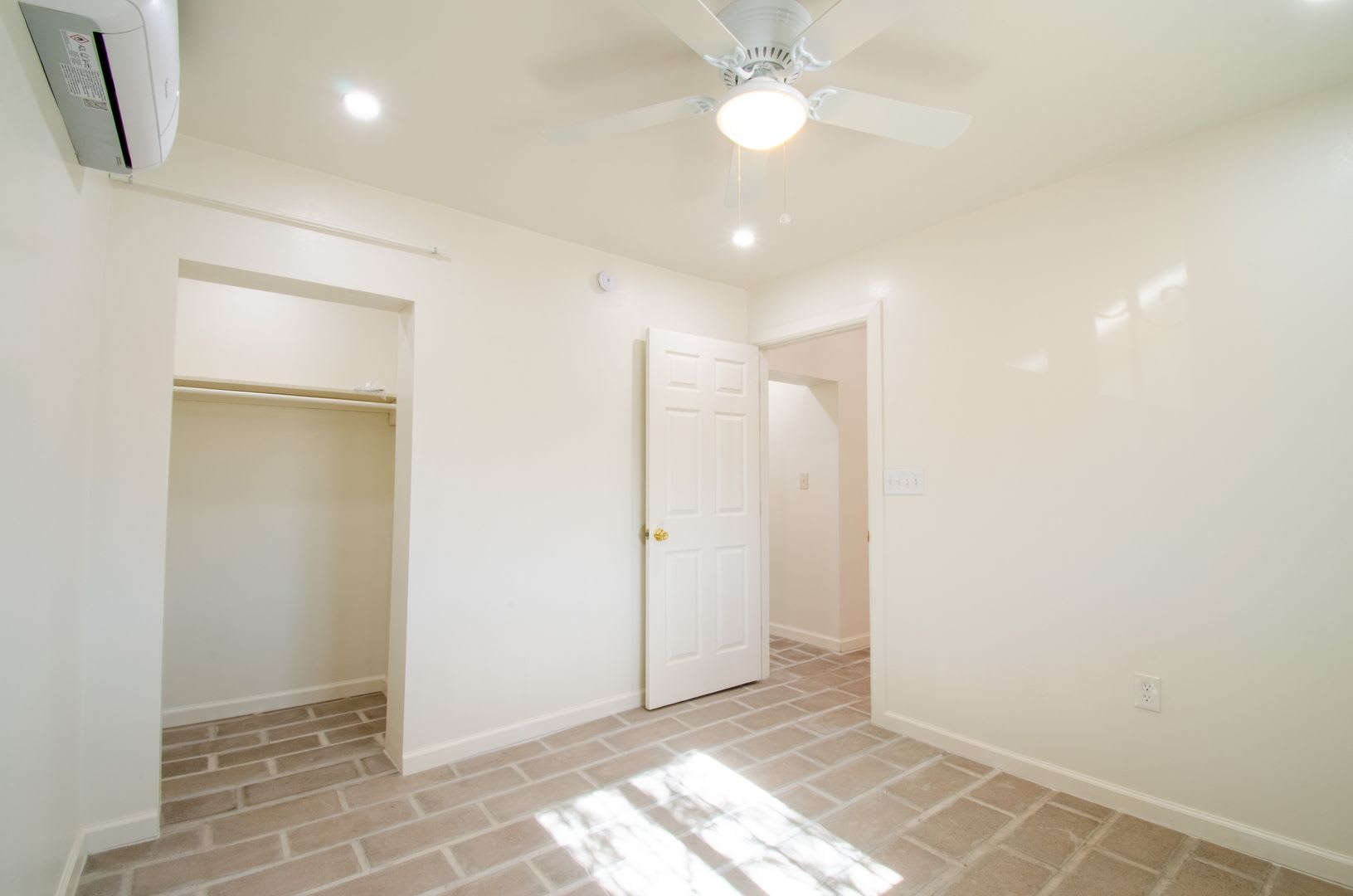 Newly Remodeled Home Near University of Arizona! – photo 1