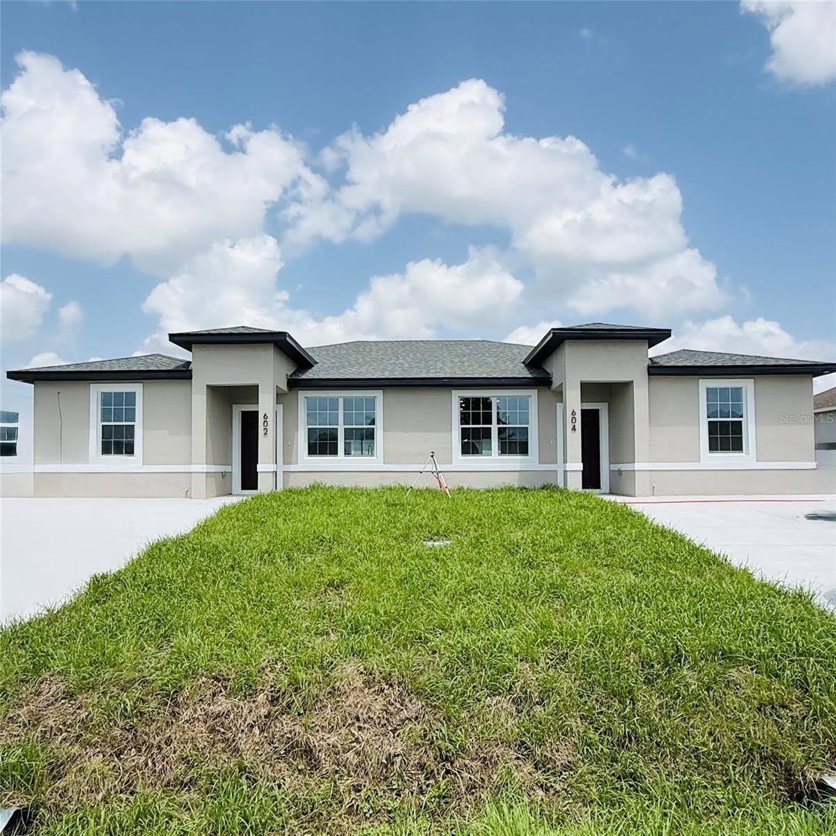 602 DESMOINES Court – photo 1