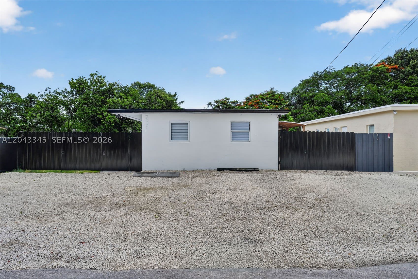 636 Nw 14Th Ter – photo 1