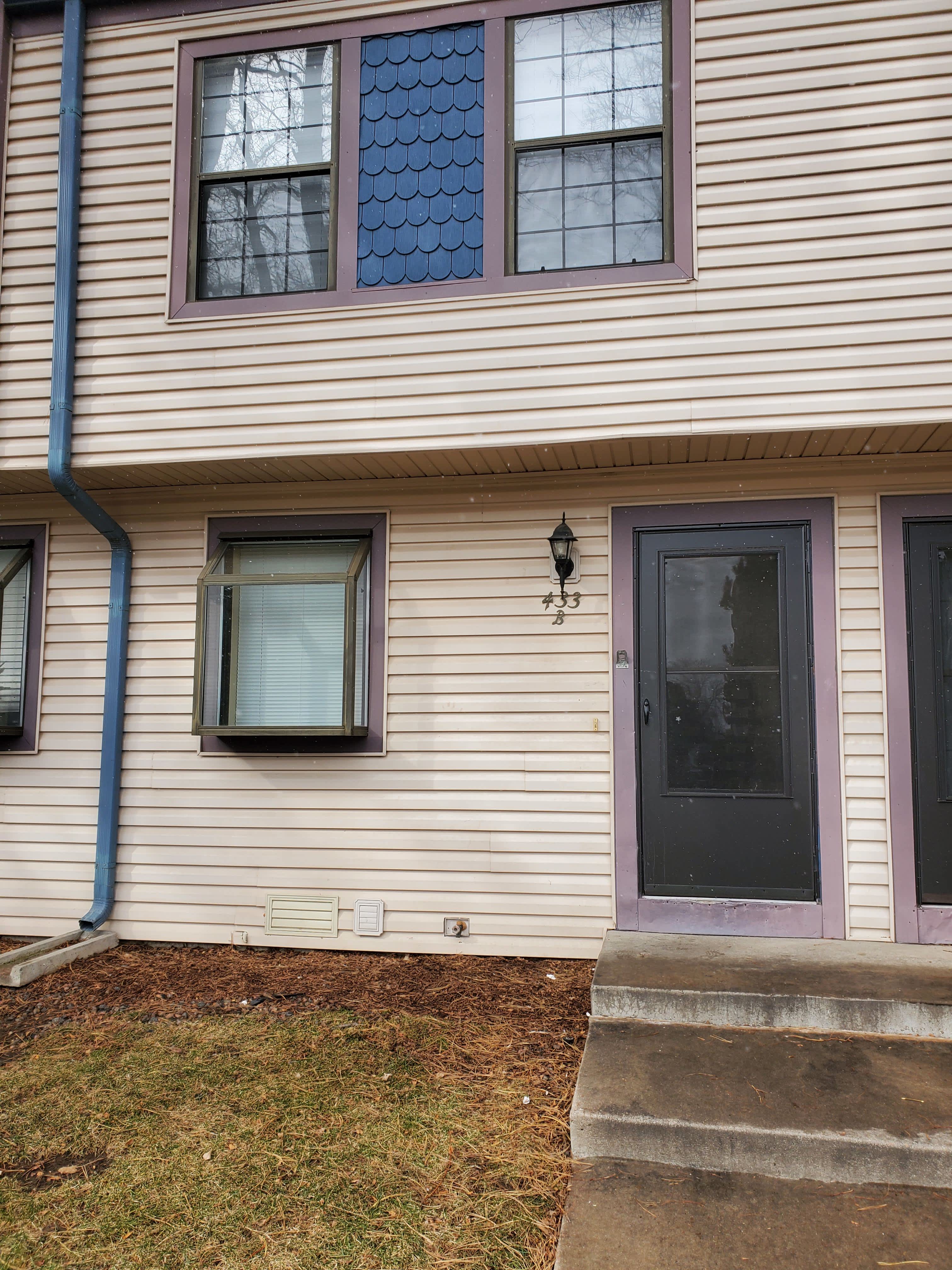 433 South Kittredge Street – photo 1