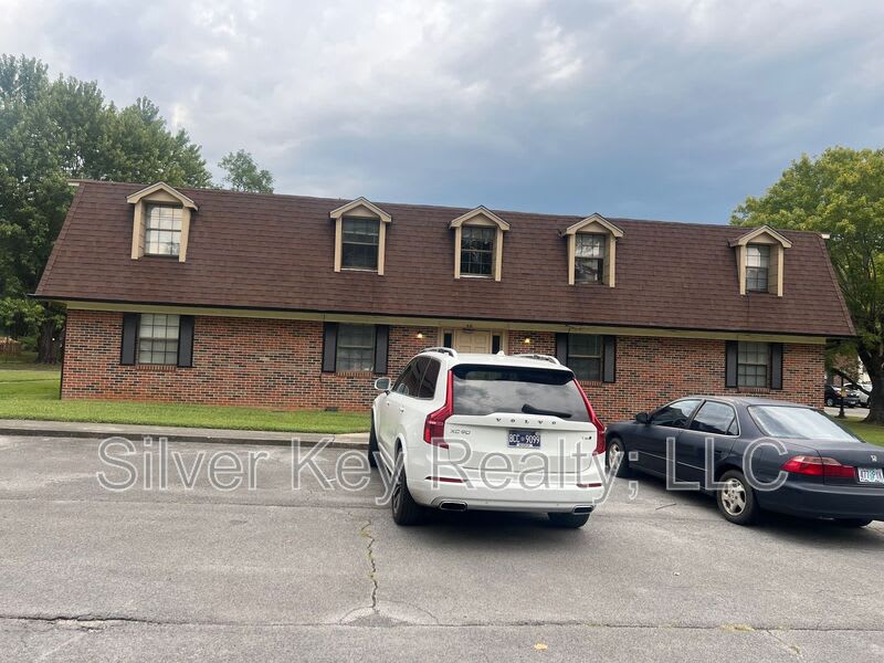 408 &amp; 410 Oklahoma Street – photo 1 of 6