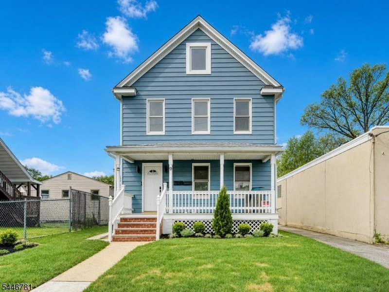 351 Railroad Ave – photo 1