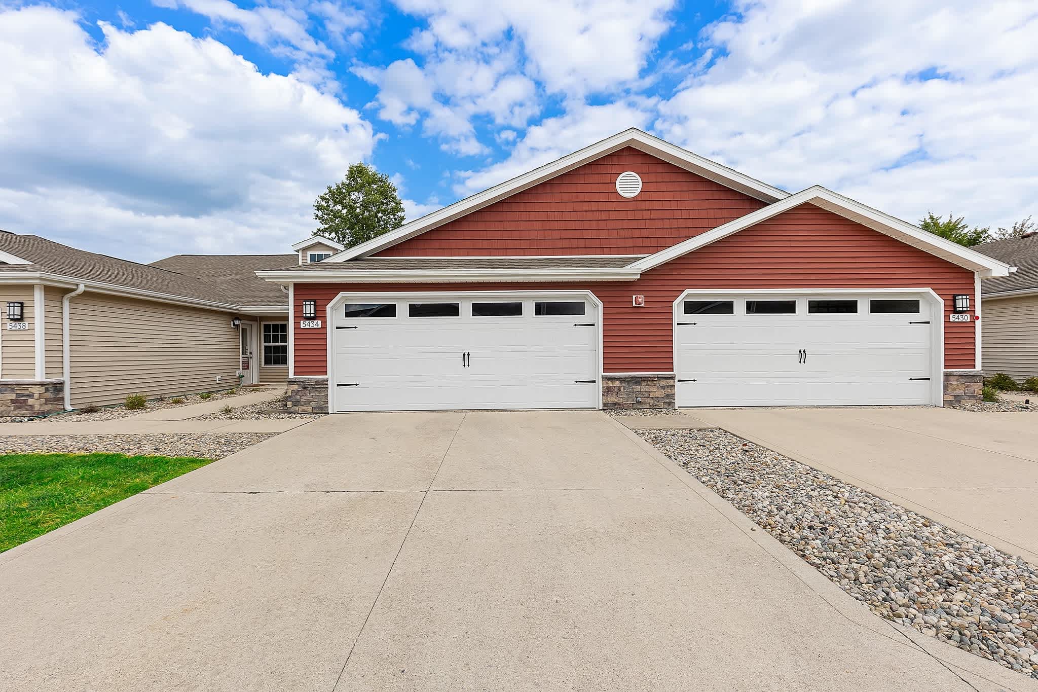 Redwood Fort Wayne Maplecrest Road – photo 1