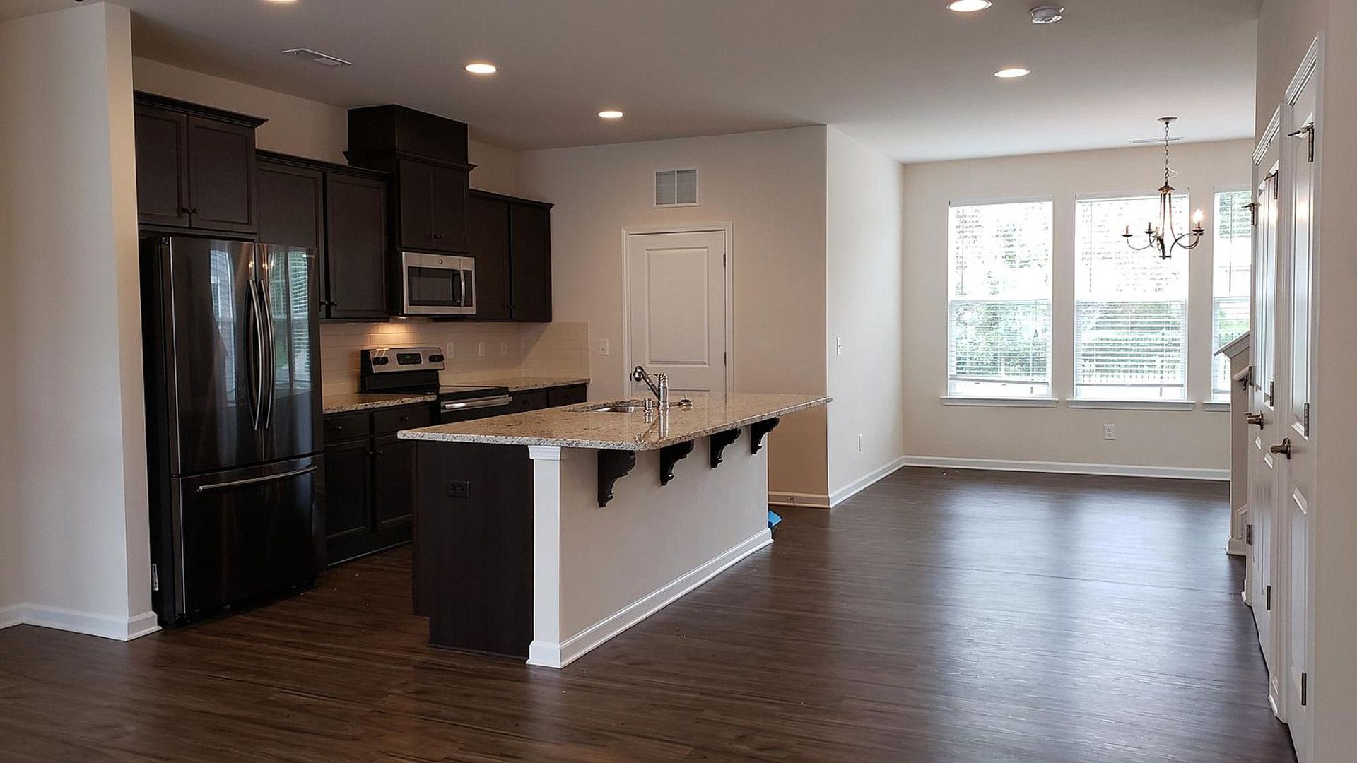 Room in 4 Bedroom Home at Sharonbrook Dr – photo 1