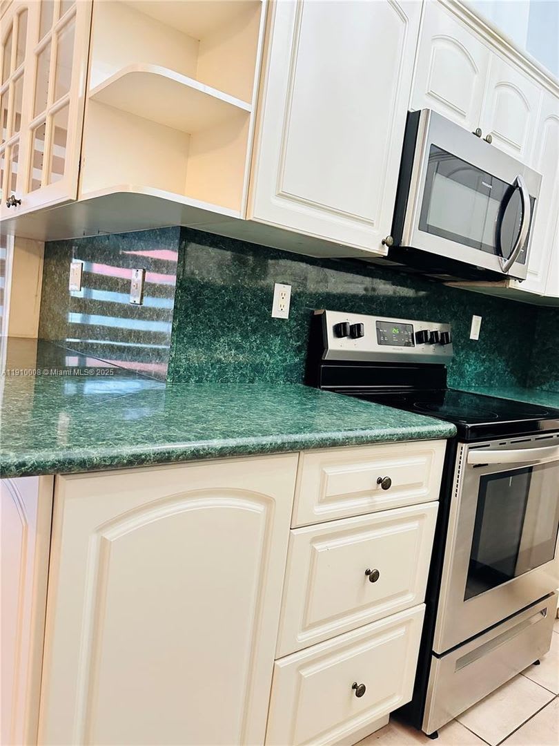 1101 NW 134th Place, Miami, FL 33182 – photo 1