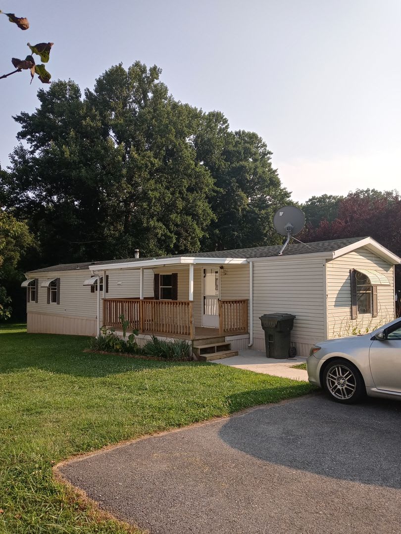 Mobile Home with Covered Front Porch – photo 1