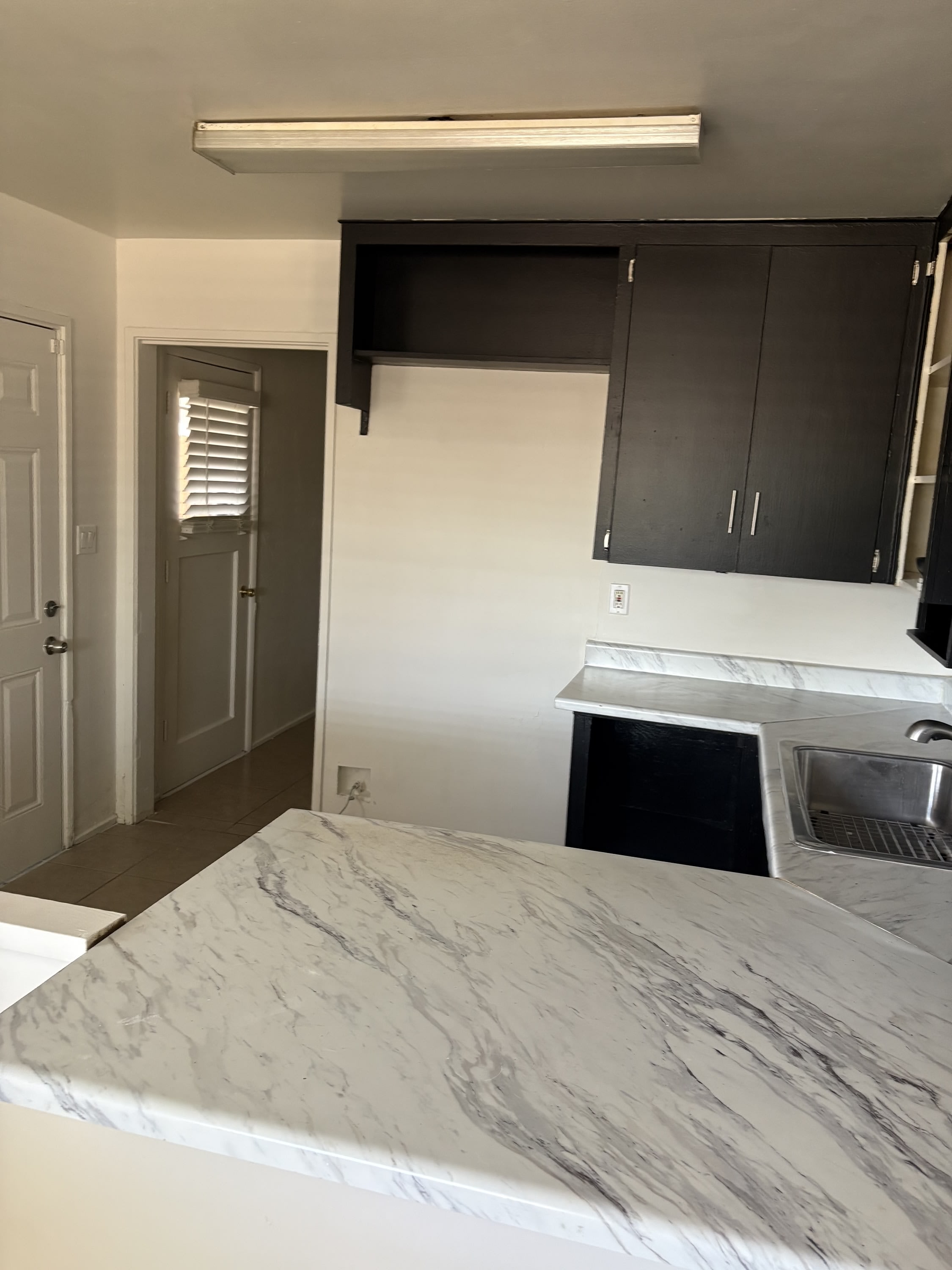 8815 North 28th Avenue – photo 1
