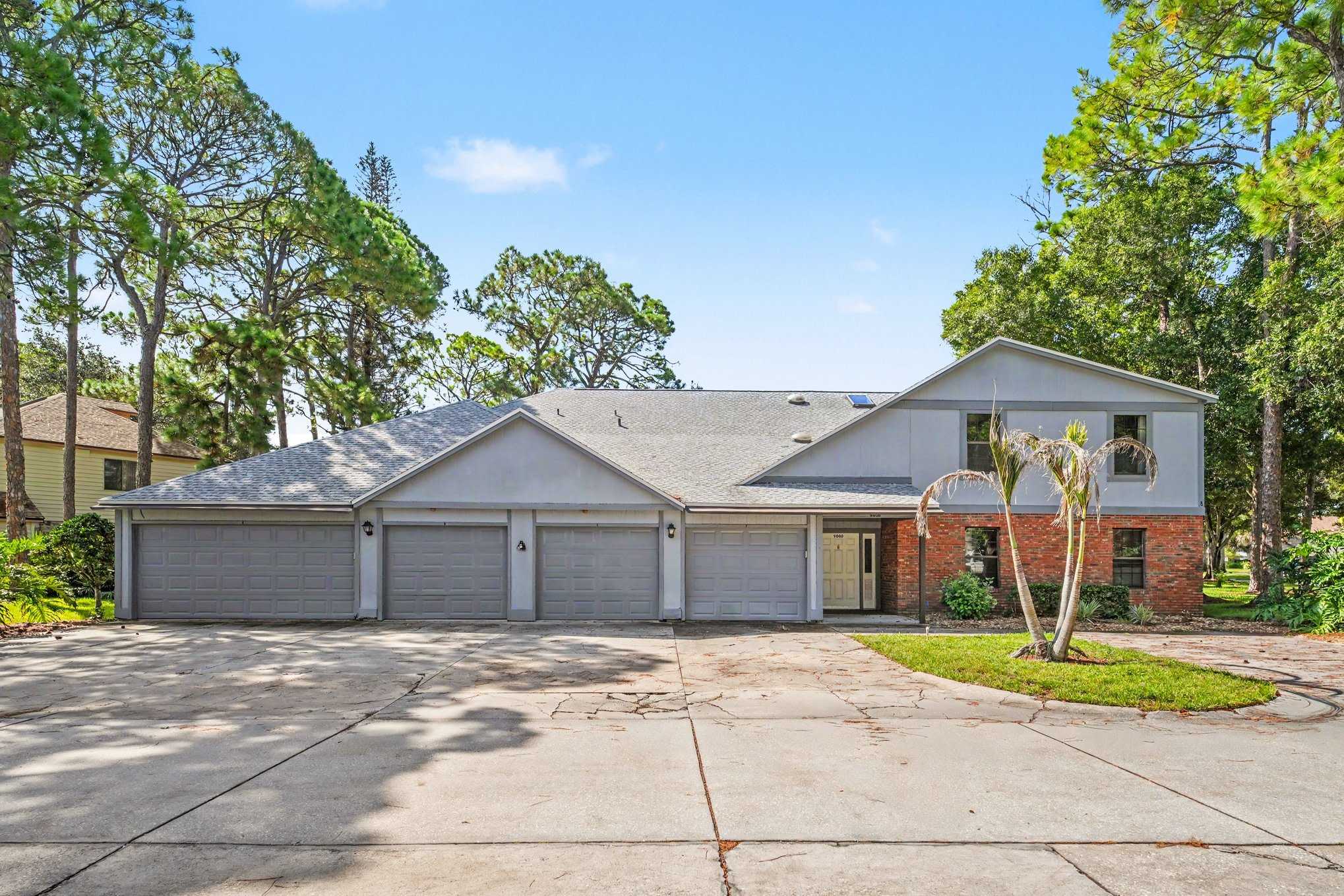 9000 York Lane – photo 1