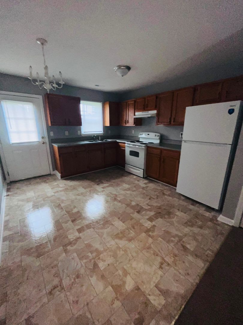 703 Davidson St – photo 1 of 5
