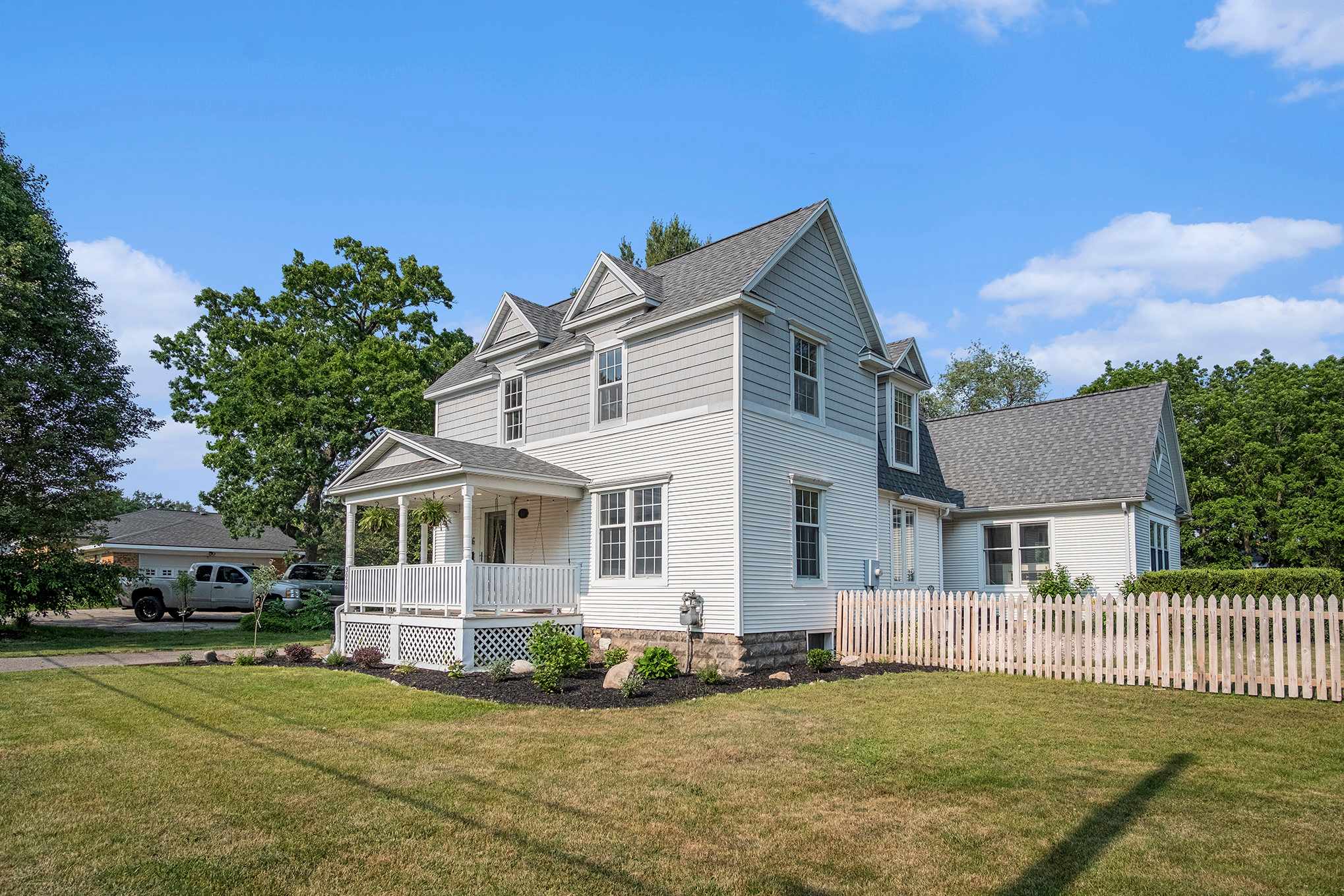 3026 Harvest Ave SW – photo 1 of 23